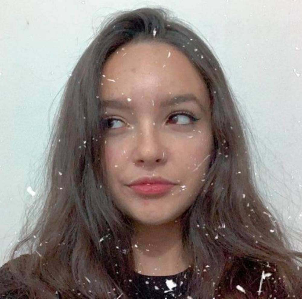 Meet your Posher, Manuela